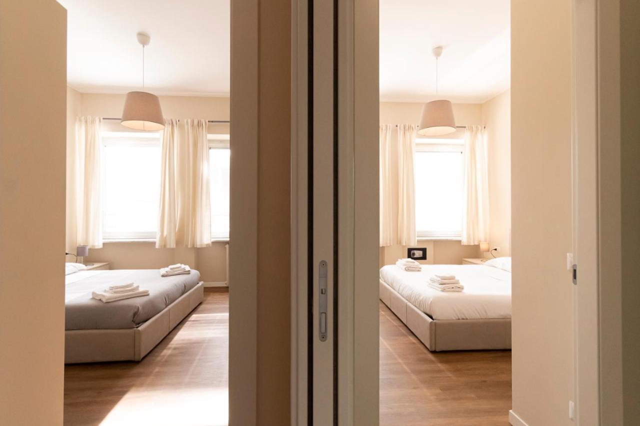 Via Torino Apartment 2 Милано Екстериор снимка