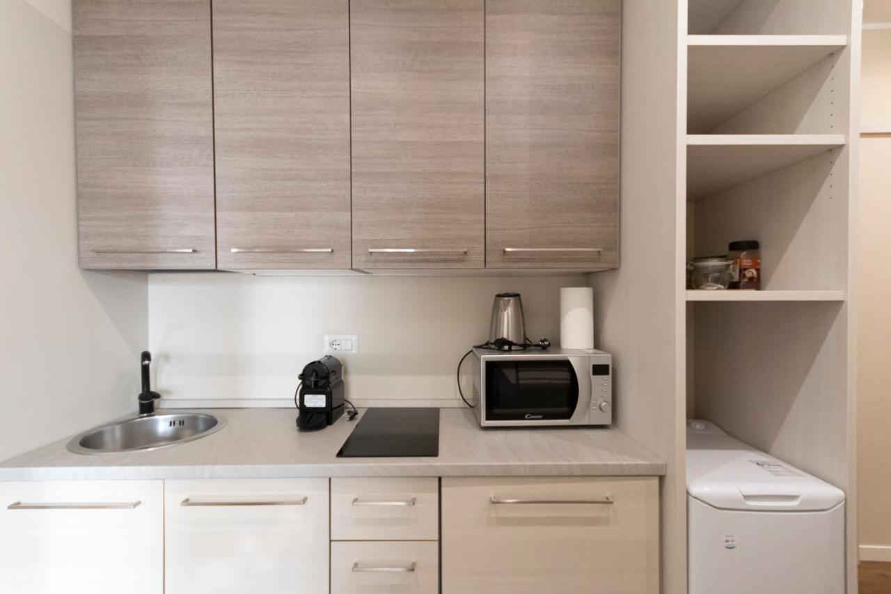 Via Torino Apartment 2 Милано Екстериор снимка